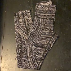 Lululemon luxtreme wunder unders, size 4